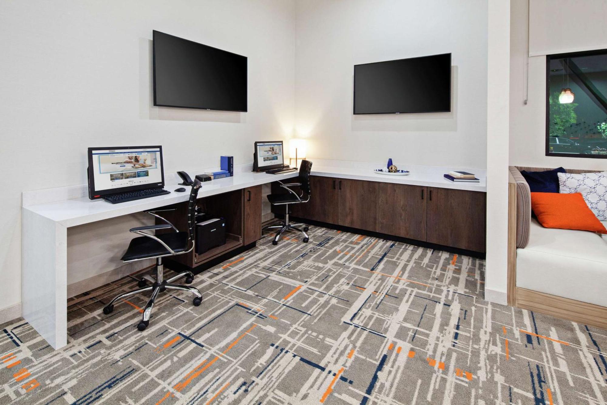 Homewood Suites By Hilton San Diego Central Exterior photo