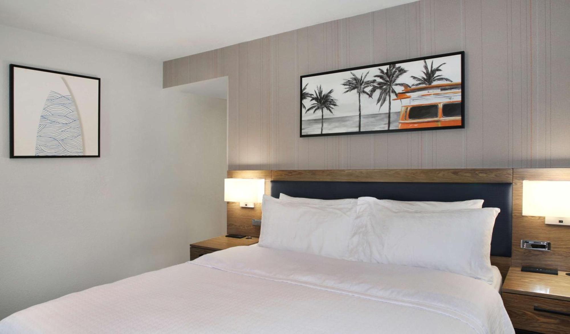 Homewood Suites By Hilton San Diego Central Exterior photo
