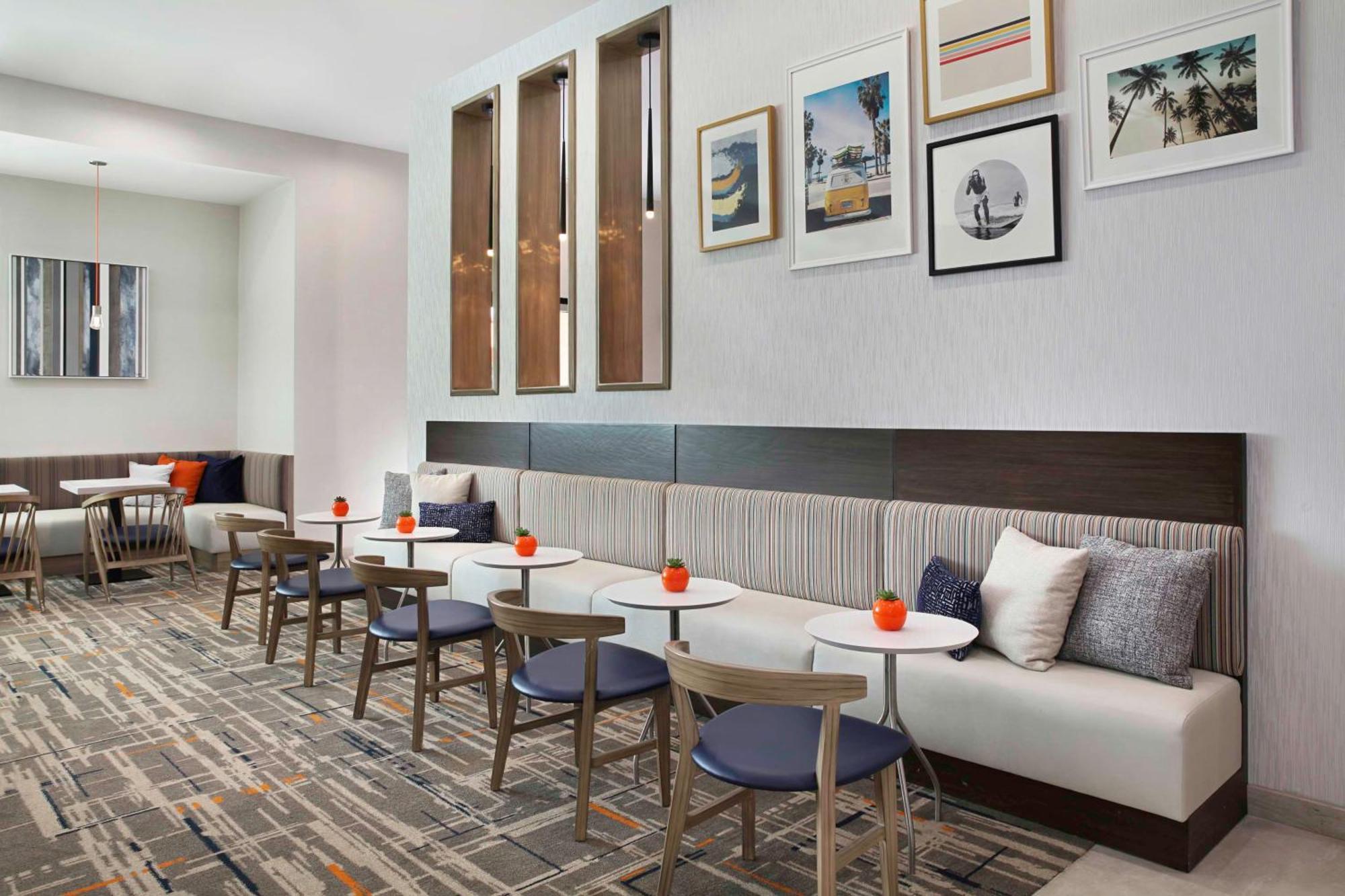 Homewood Suites By Hilton San Diego Central Exterior photo
