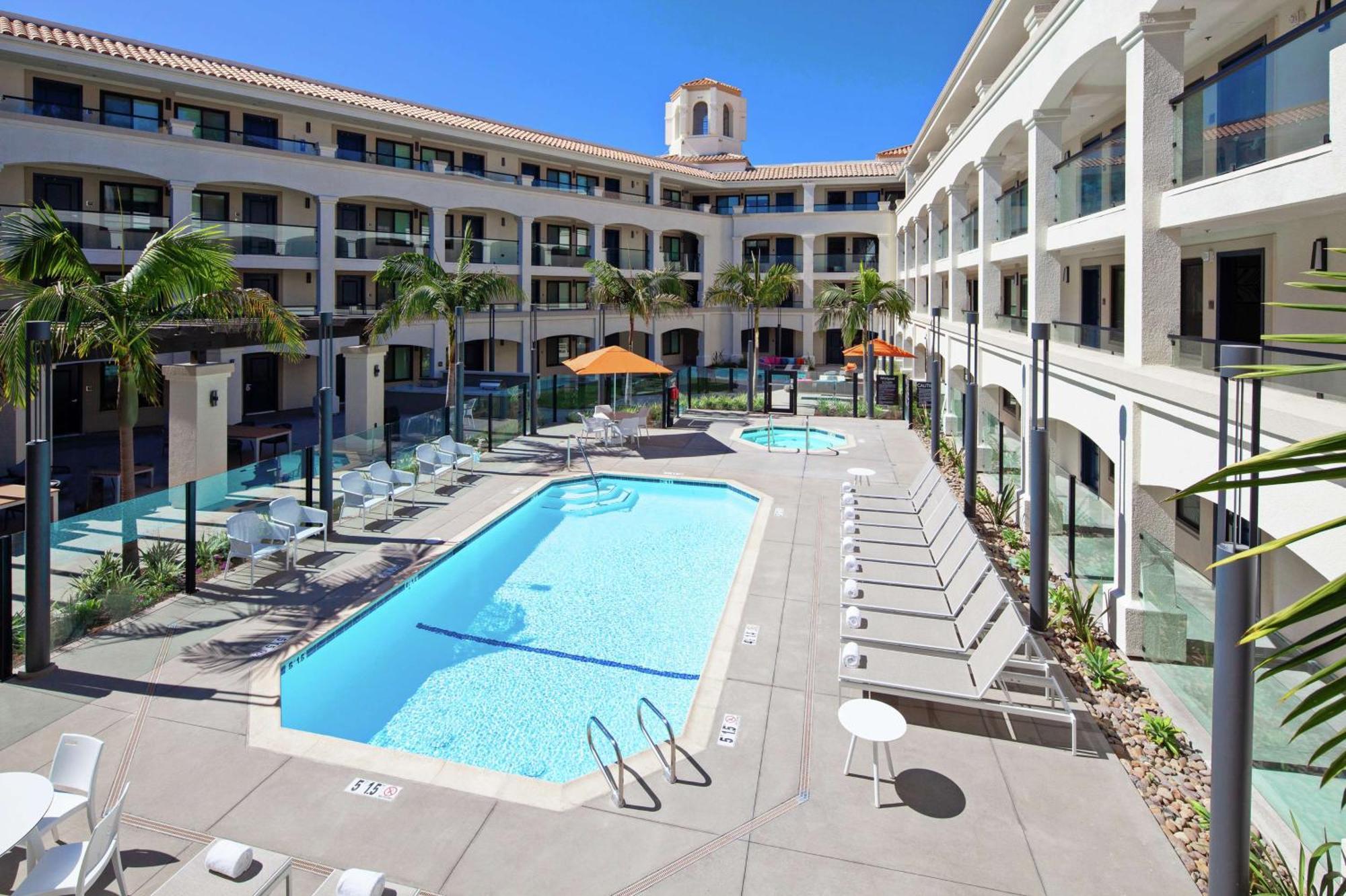 Homewood Suites By Hilton San Diego Central Exterior photo