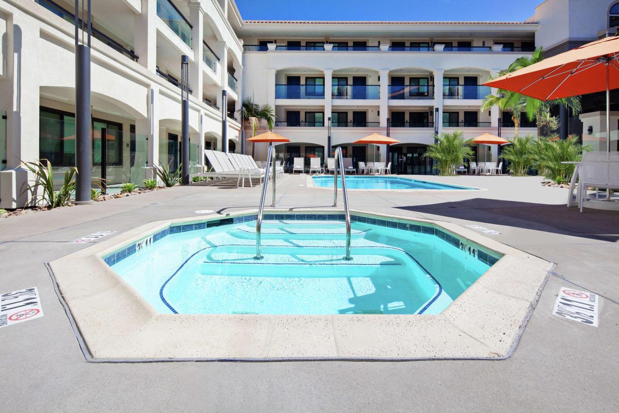 Homewood Suites By Hilton San Diego Central Exterior photo