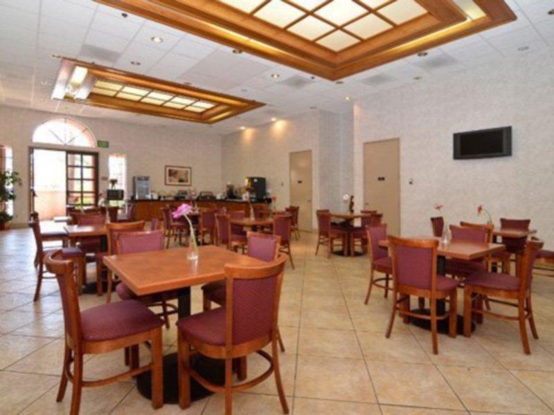 Homewood Suites By Hilton San Diego Central Restaurant photo