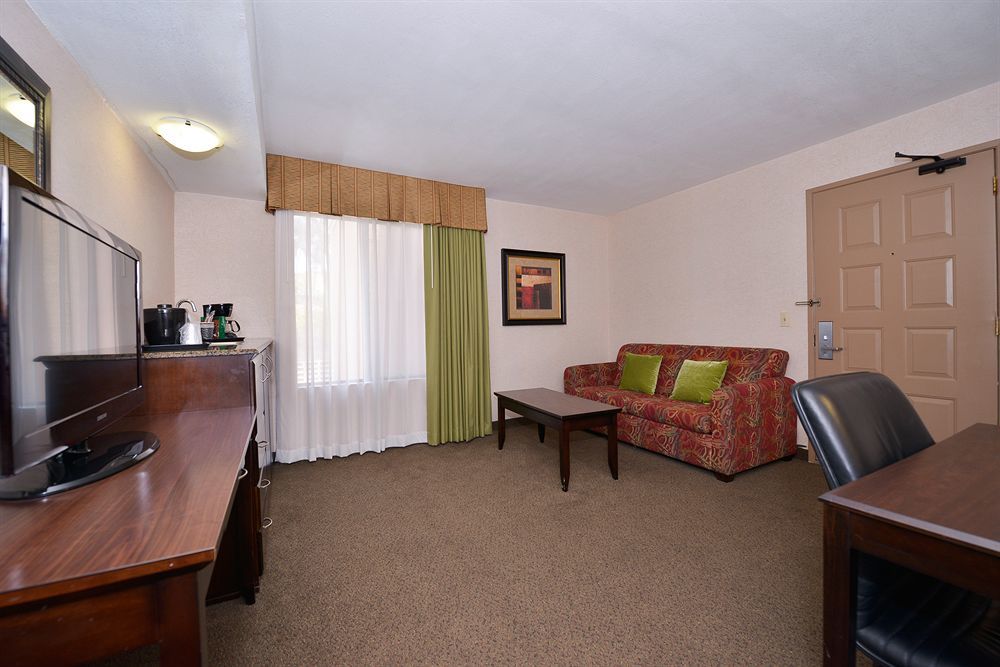 Homewood Suites By Hilton San Diego Central Exterior photo